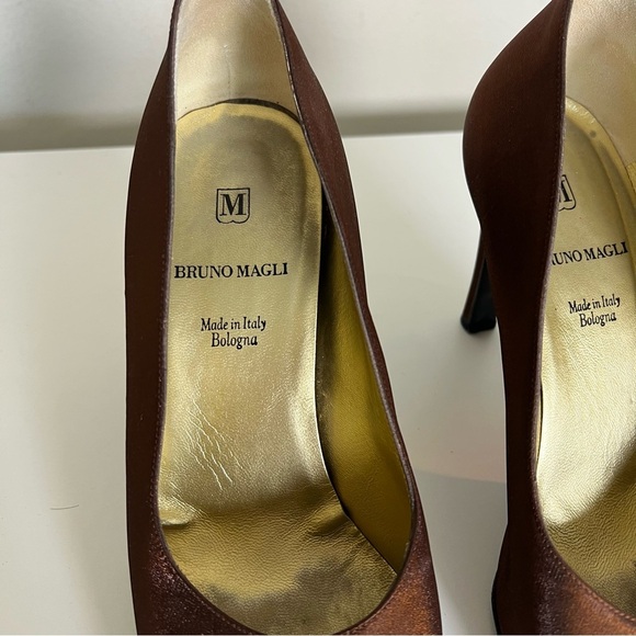 Bruno Magli Vintage Brown Satin Leather Heels Round Toe Stiletto Pumps Size 9.5 - Picture 6 of 9